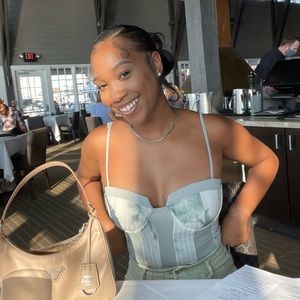 Meet your Posher, Bianca